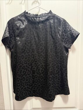 Black Leopard-Print Short Sleeve Top
